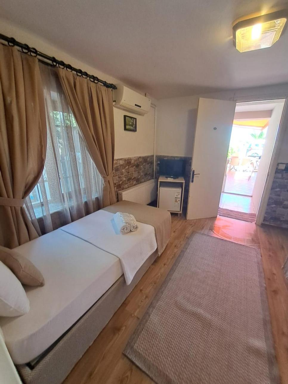 Ayvalı Soezer Otel מראה חיצוני תמונה